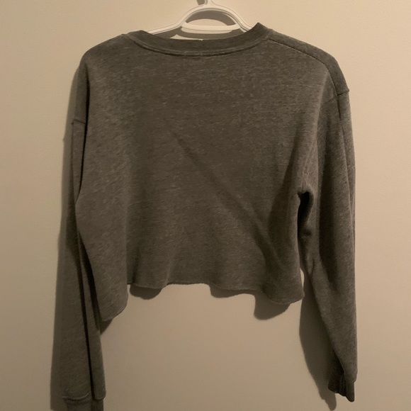 BRANDY MELVILLE distressed crop alien sweater - Picture 2 of 4